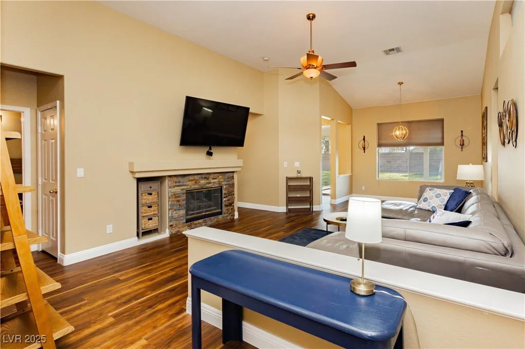 242 Victoria, Henderson, NV 89074