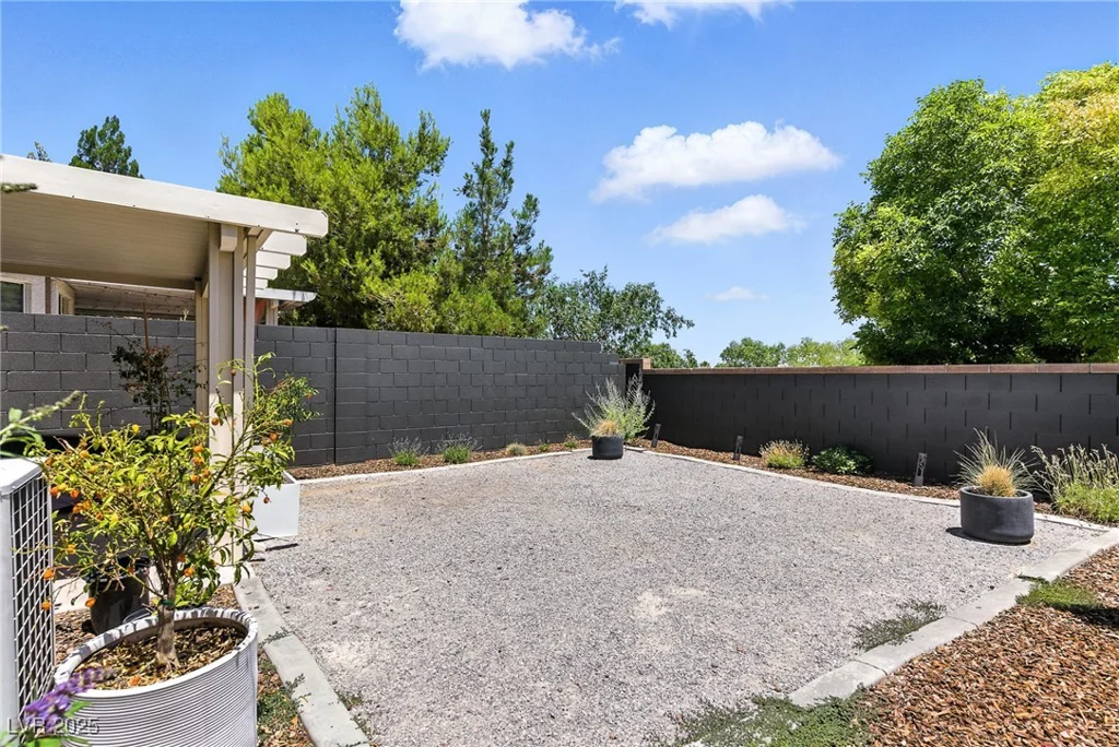 620 Painted Cloud, Las Vegas, NV 89144