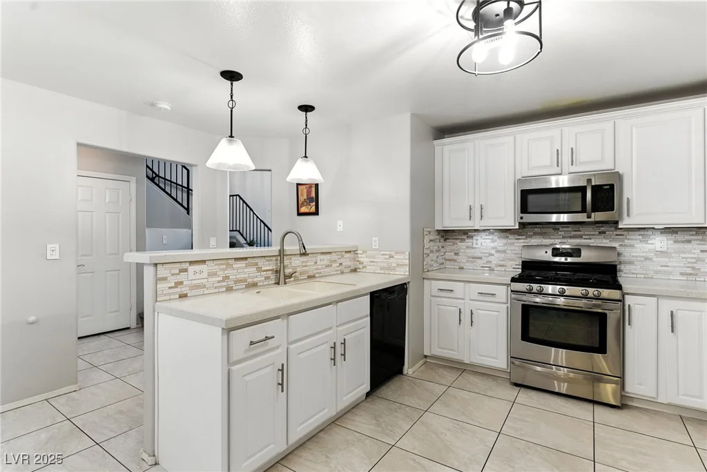620 Painted Cloud, Las Vegas, NV 89144