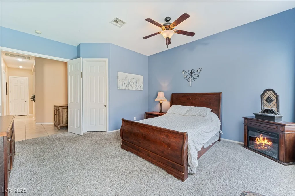 7537 Rainbow Spray, Las Vegas, NV 89131