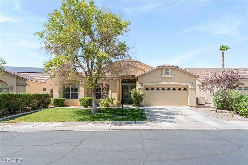 7537 Rainbow Spray, Las Vegas, NV 89131