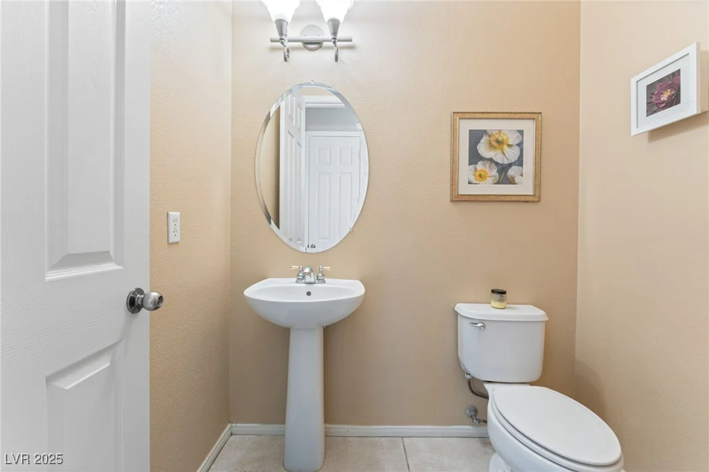 7537 Rainbow Spray, Las Vegas, NV 89131