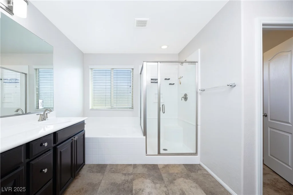 10751 Centerville Bay, Las Vegas, NV 89179