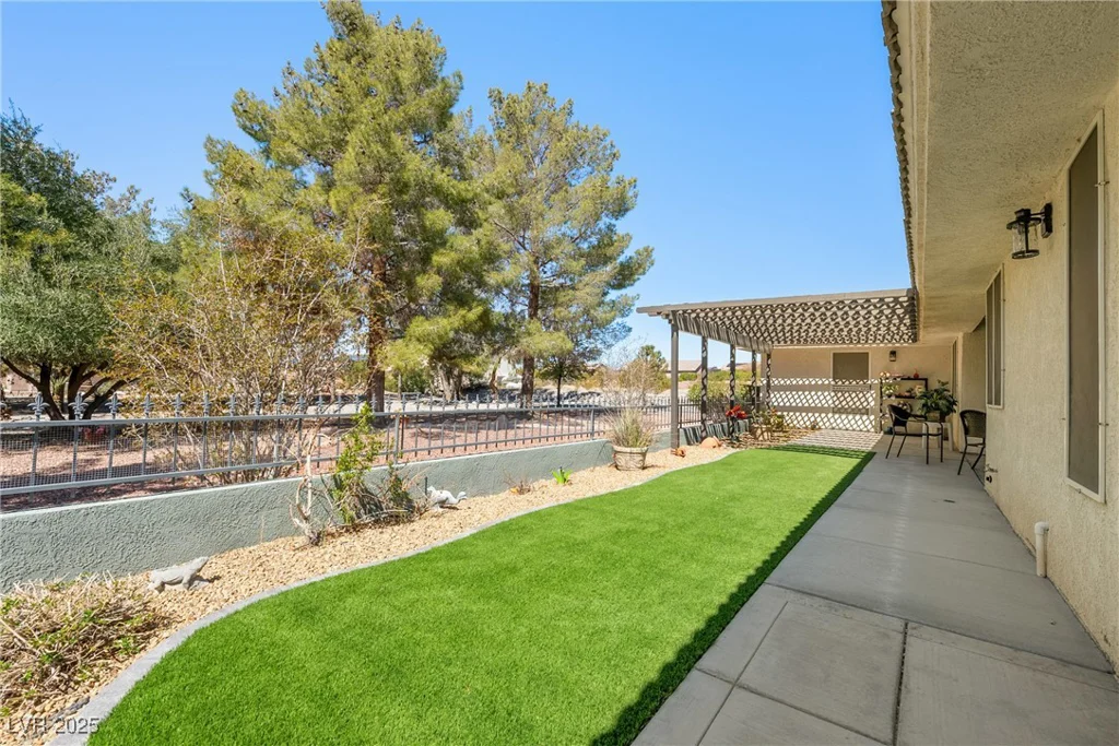 2040 Tucuman, Pahrump, NV 89048