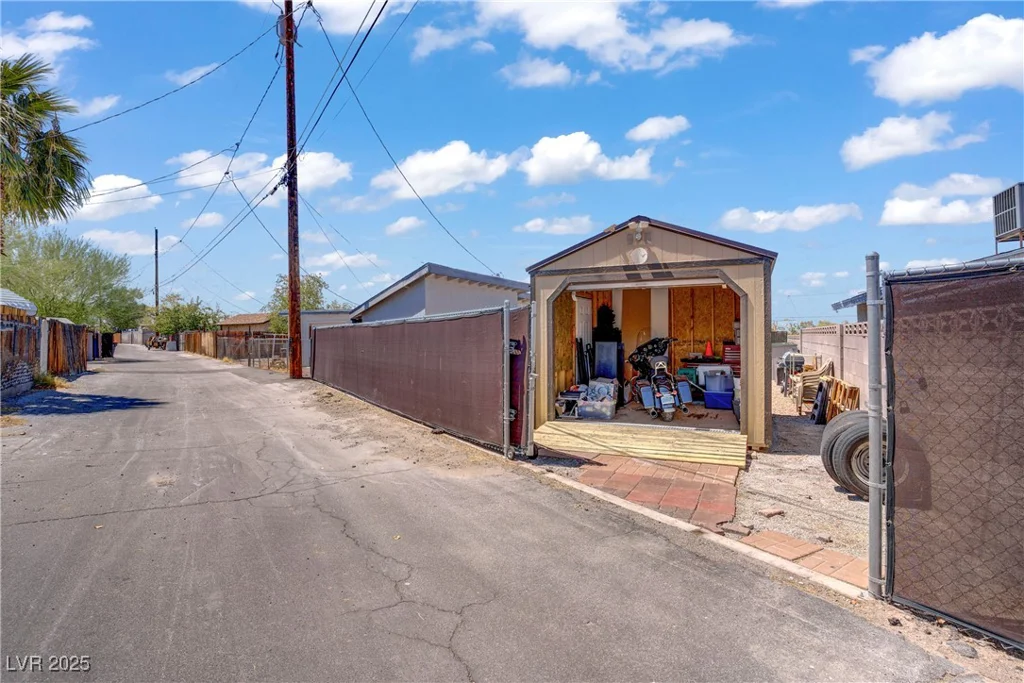 127 Magnesium, Henderson, NV 89015