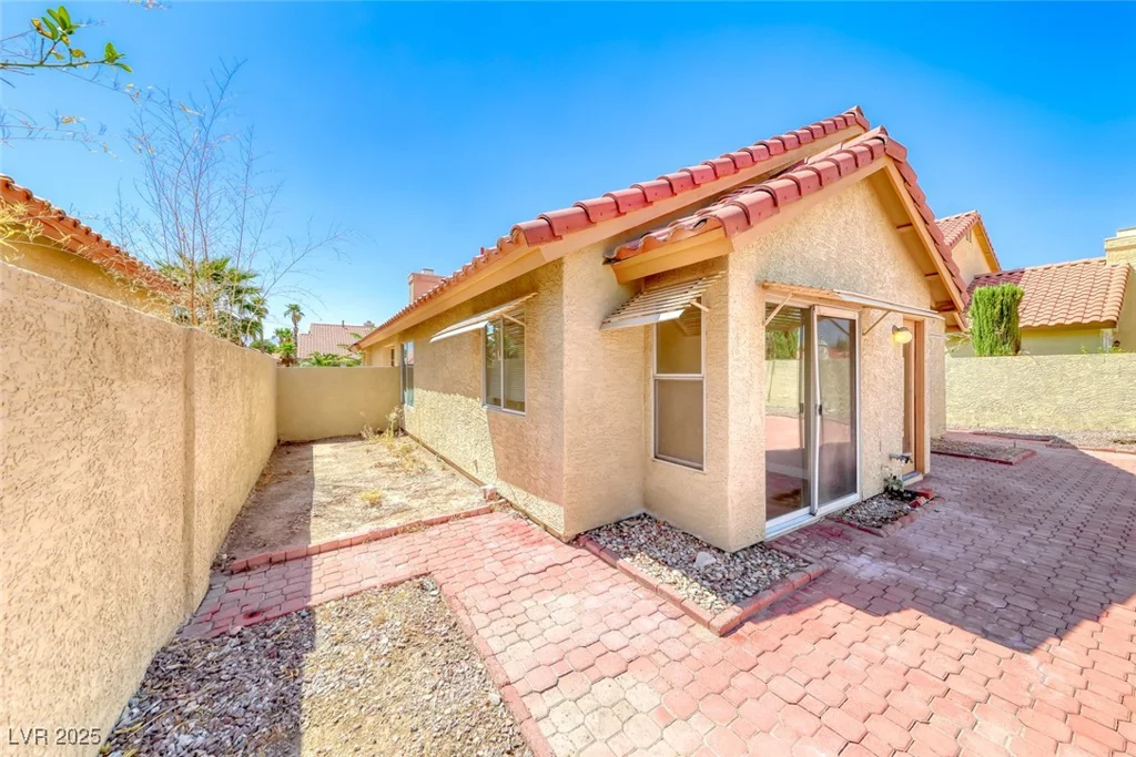 3244 Haven Beach, Las Vegas, NV 89117