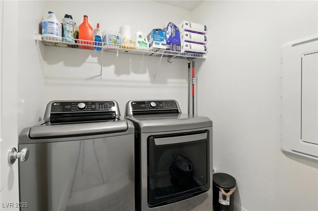 10106 Queens Pearl, Las Vegas, NV 89141