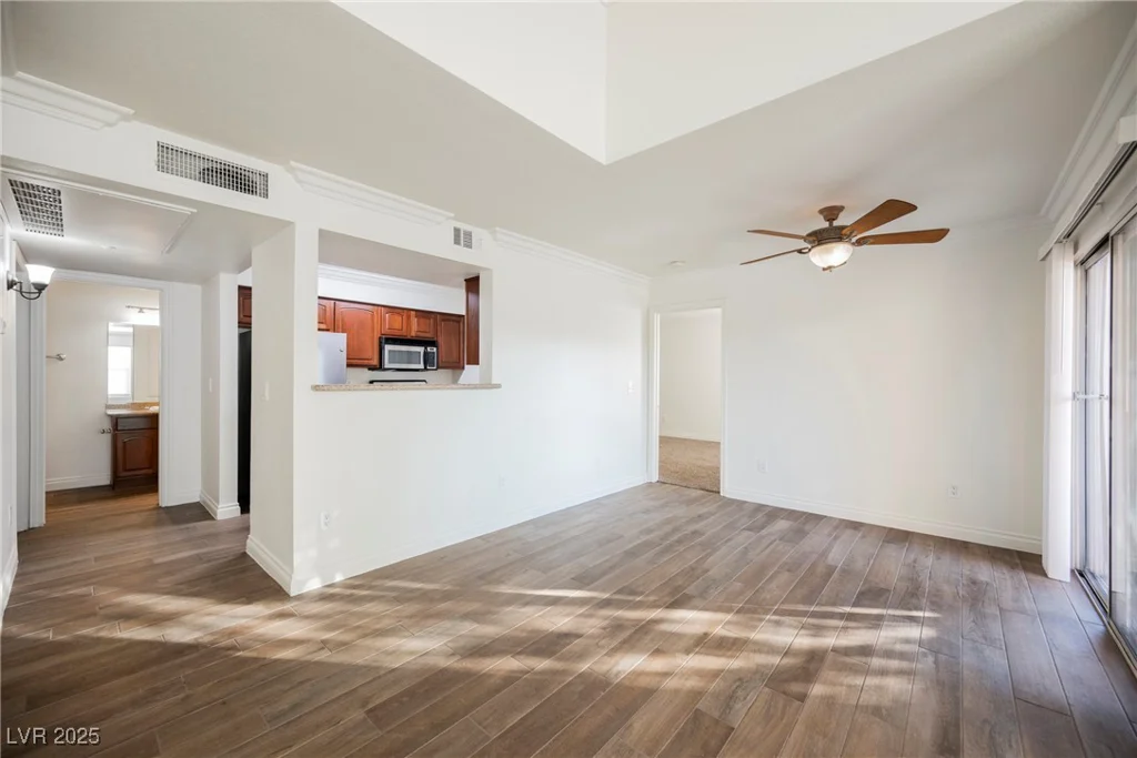 1150 Buffalo, Las Vegas, NV 89128