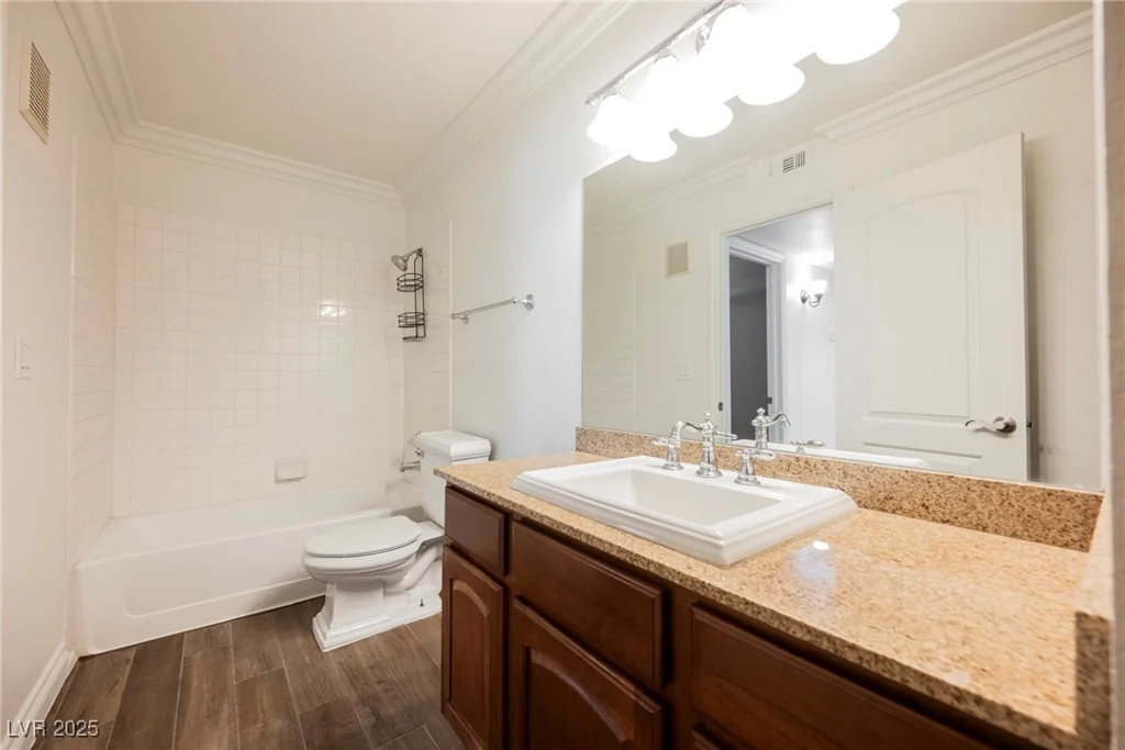 1150 Buffalo, Las Vegas, NV 89128