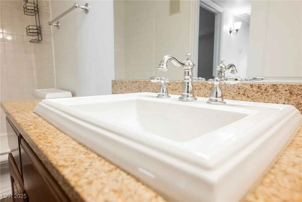 1150 Buffalo, Las Vegas, NV 89128