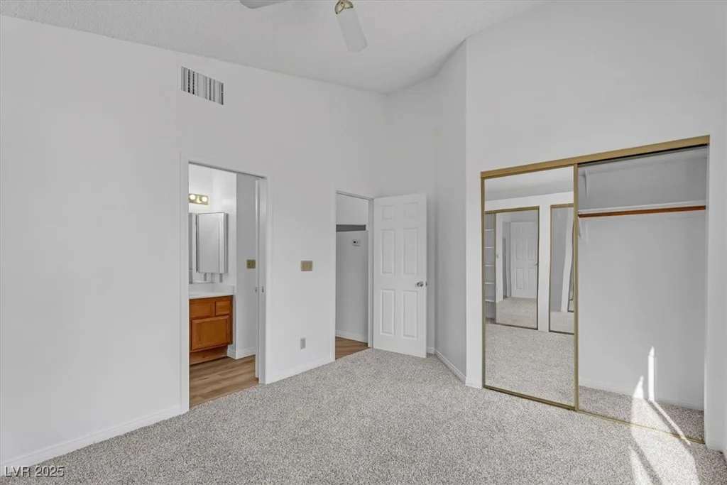 6537 Old Oxford, Las Vegas, NV 89108