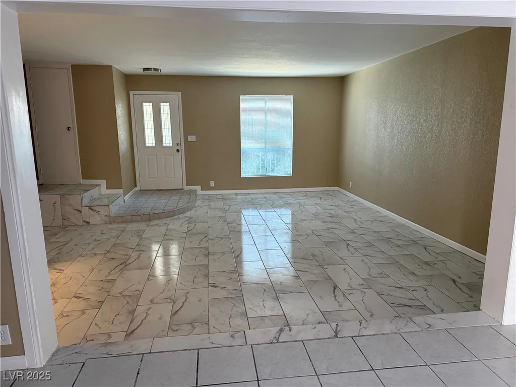 3454 Monte Carlo, Las Vegas, NV 89121