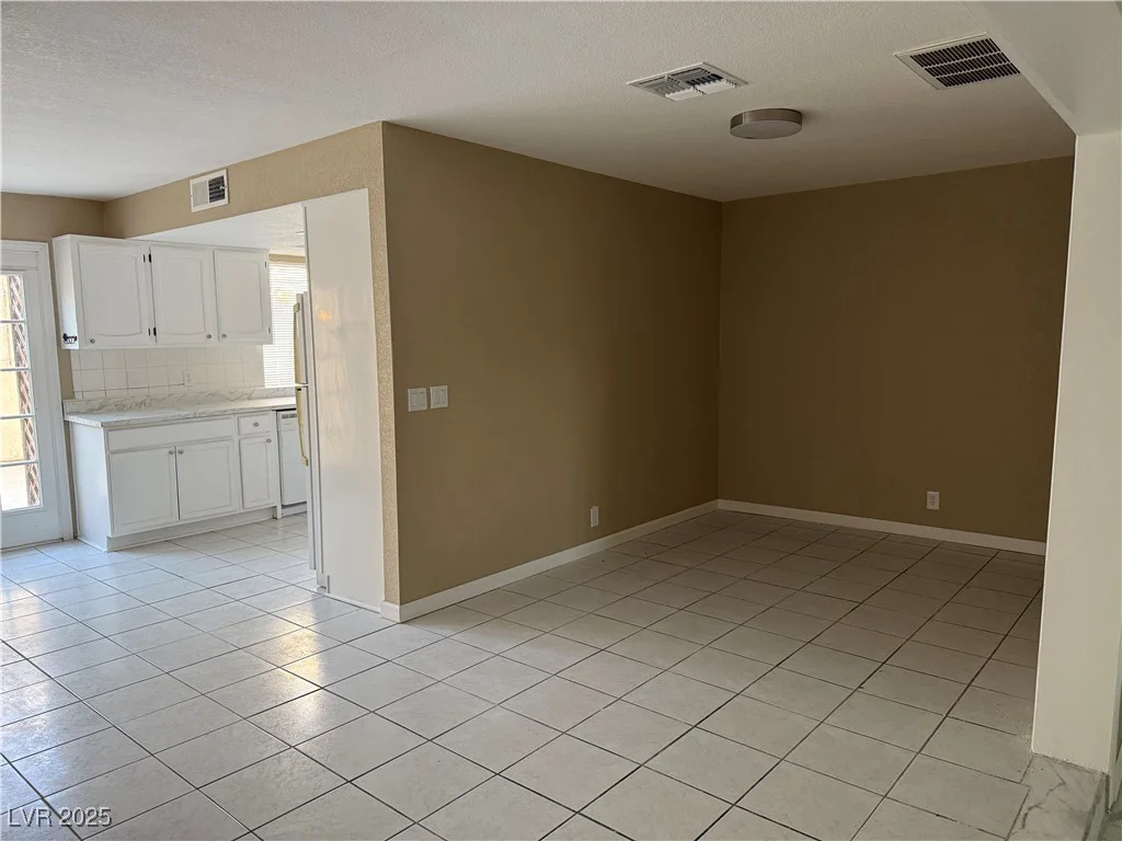 3454 Monte Carlo, Las Vegas, NV 89121