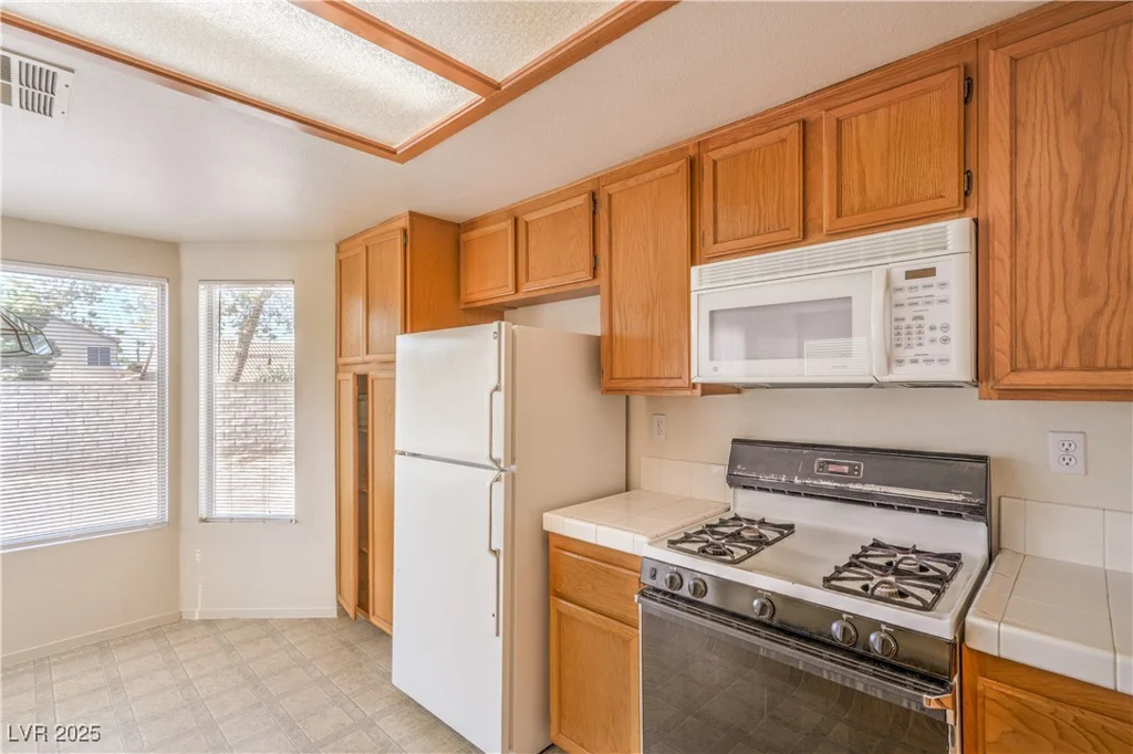 1520 Desert Ridge, North Las Vegas, NV 89031