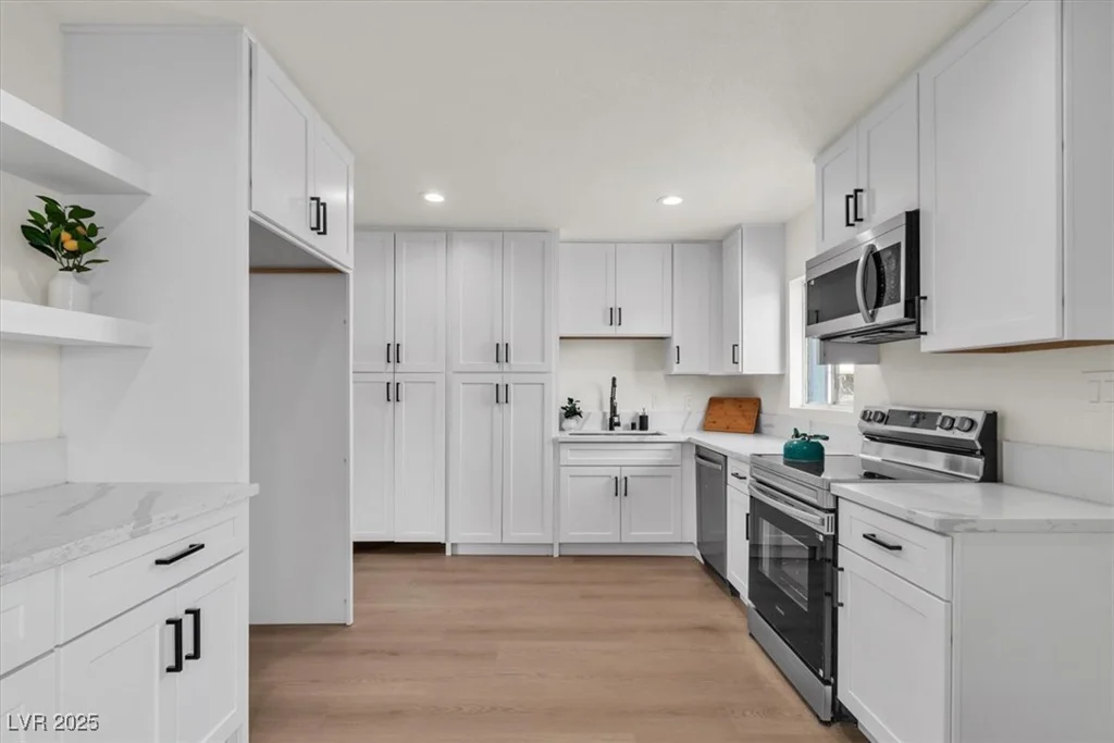 2029 Lawry, North Las Vegas, NV 89032
