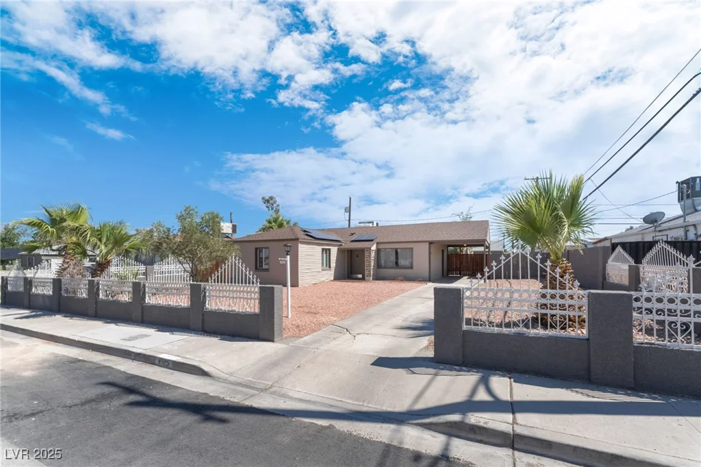 4525 Fulton, Las Vegas, NV 89107