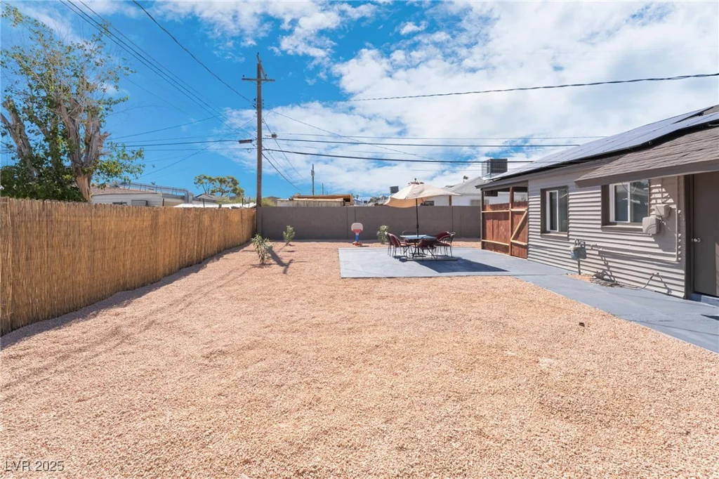 4525 Fulton, Las Vegas, NV 89107