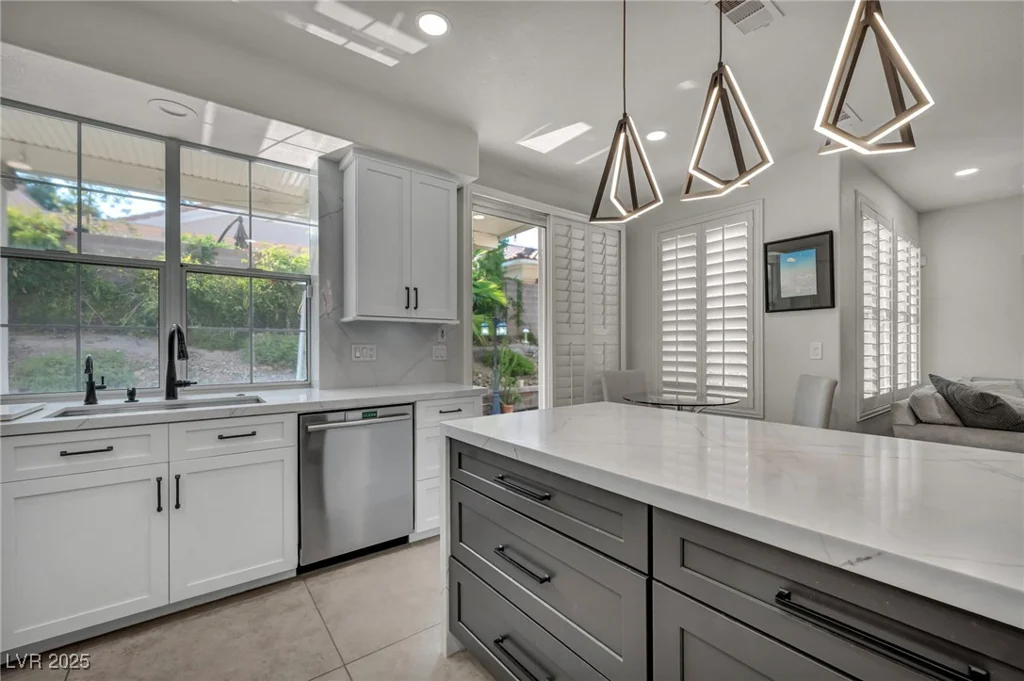 8624 Trianon, Las Vegas, NV 89145