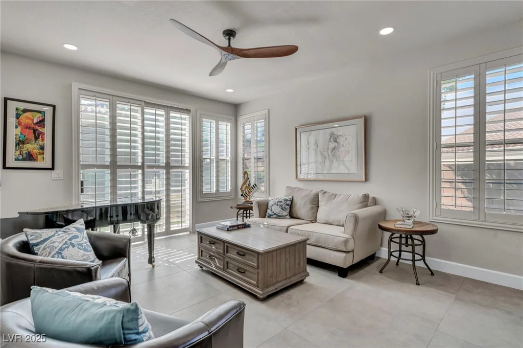 8624 Trianon, Las Vegas, NV 89145