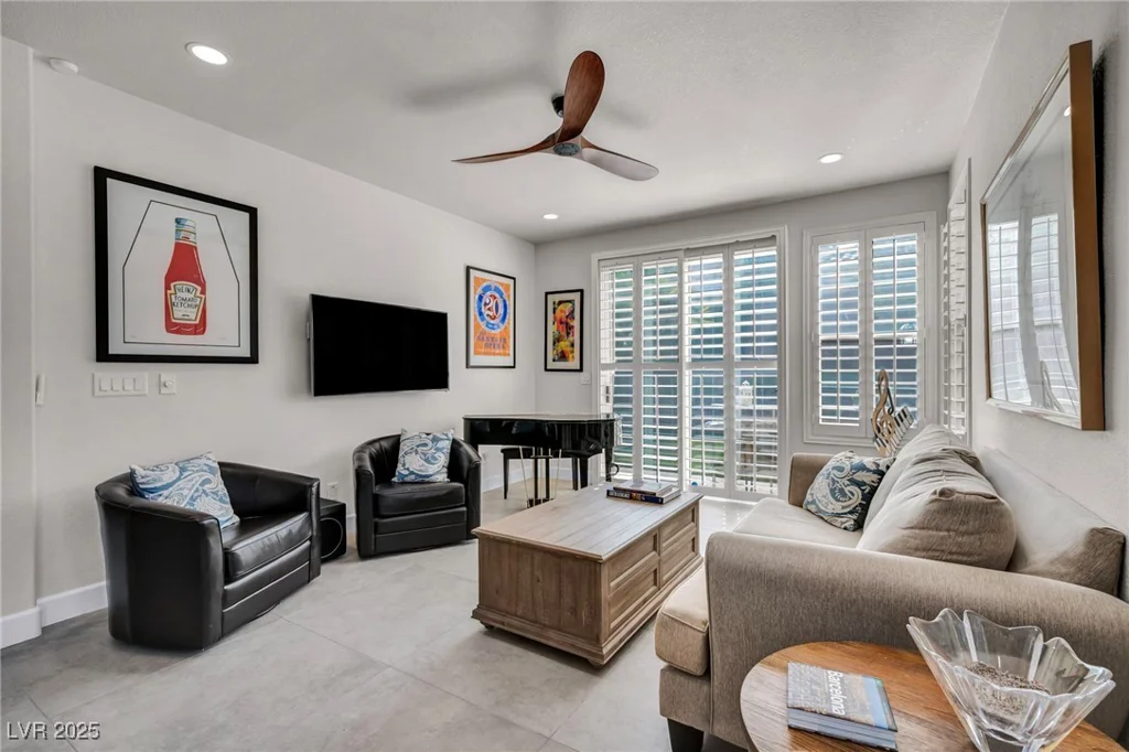 8624 Trianon, Las Vegas, NV 89145