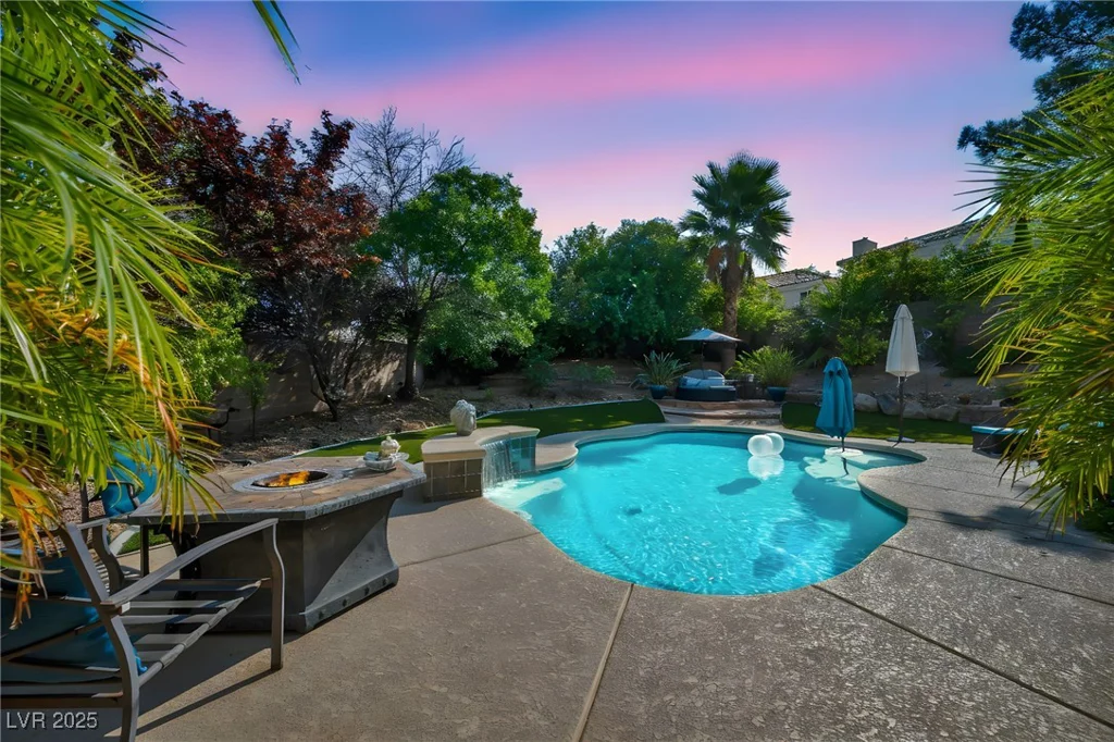 8624 Trianon, Las Vegas, NV 89145