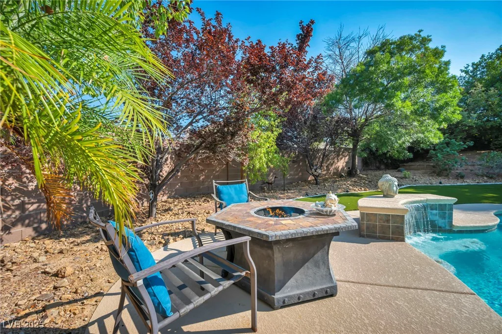 8624 Trianon, Las Vegas, NV 89145
