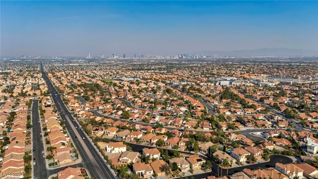 8624 Trianon, Las Vegas, NV 89145