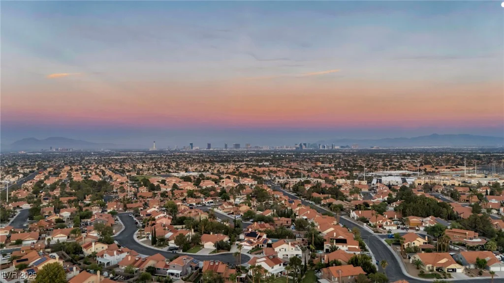 8624 Trianon, Las Vegas, NV 89145