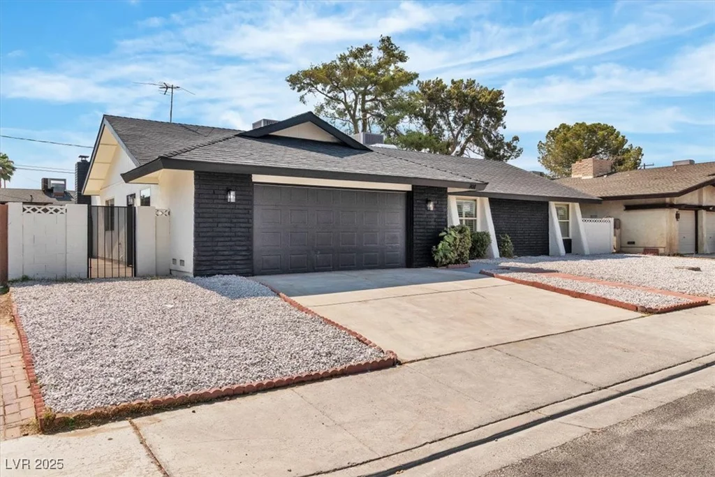 701 Valley View, Las Vegas, NV 89107