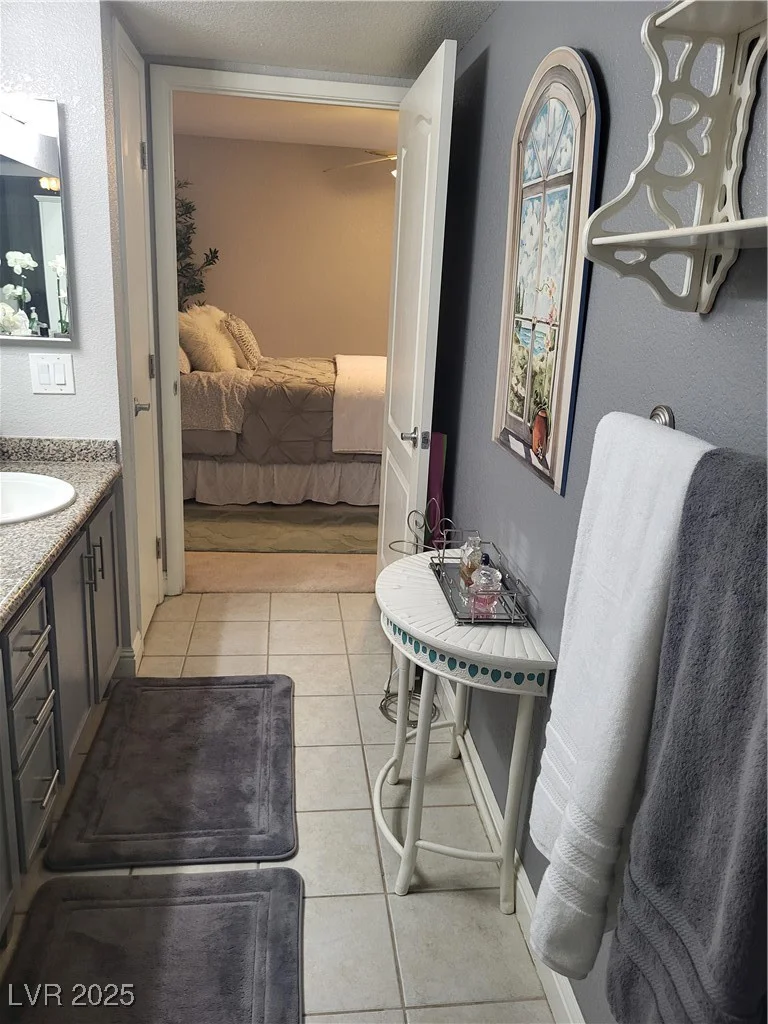 5055 Hacienda, Las Vegas, NV 89118