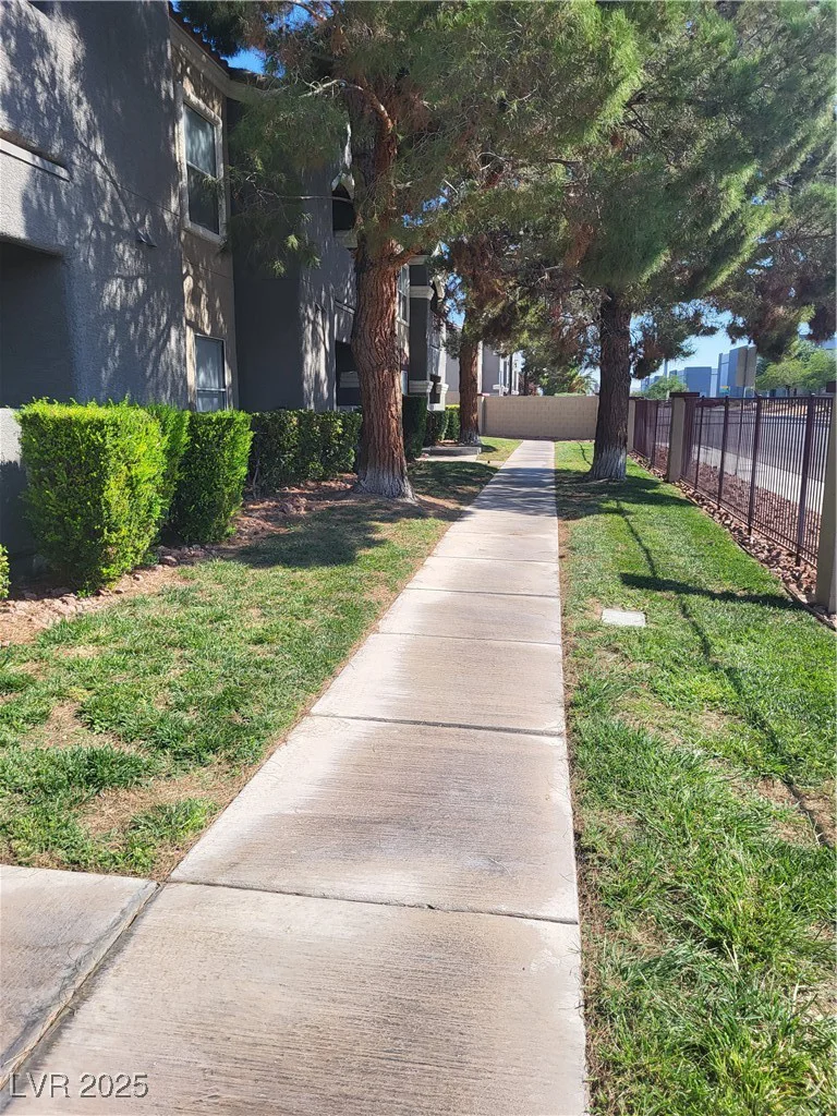 5055 Hacienda, Las Vegas, NV 89118