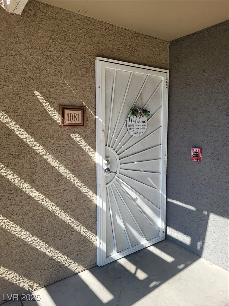 5055 Hacienda, Las Vegas, NV 89118
