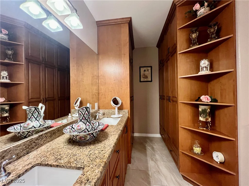 2555 Hampton, Henderson, NV 89052