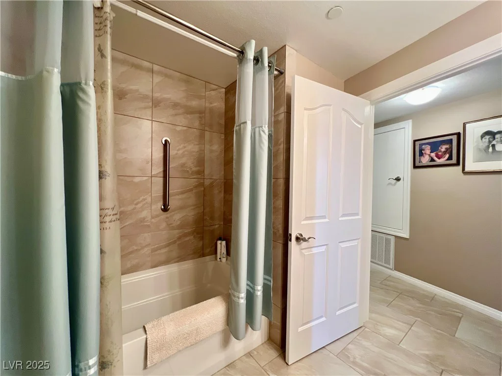 2555 Hampton, Henderson, NV 89052
