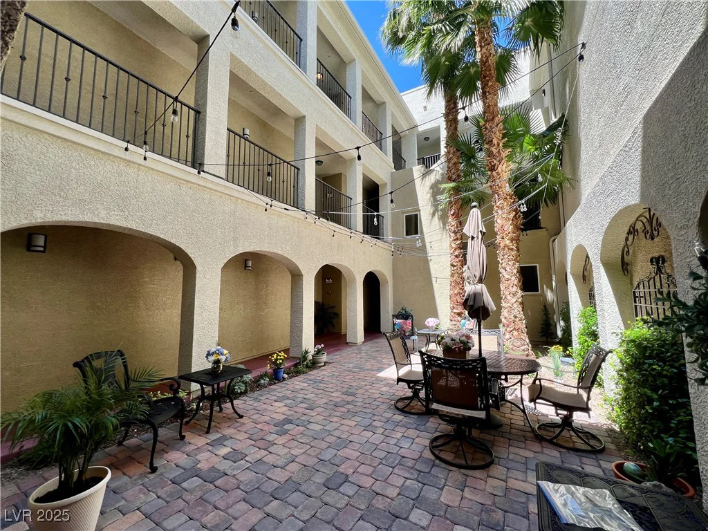 2555 Hampton, Henderson, NV 89052