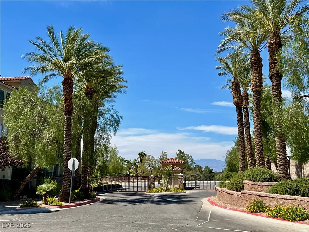 2555 Hampton, Henderson, NV 89052