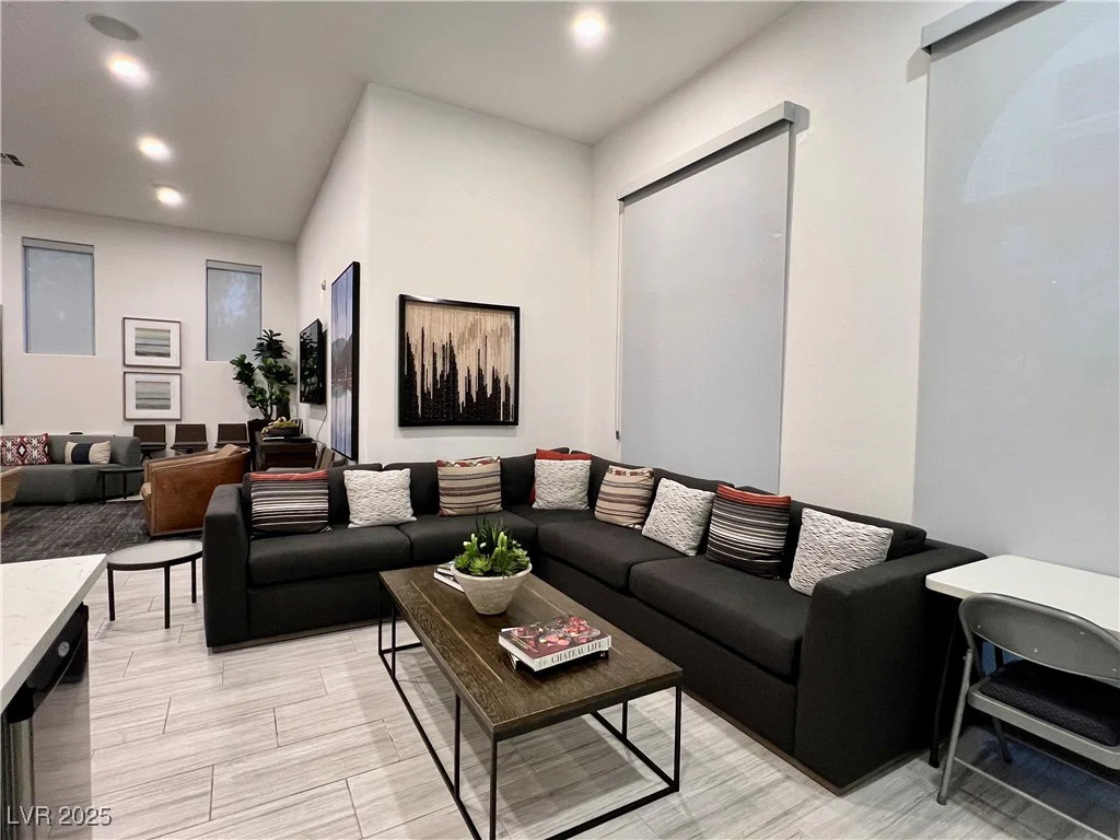 2555 Hampton, Henderson, NV 89052