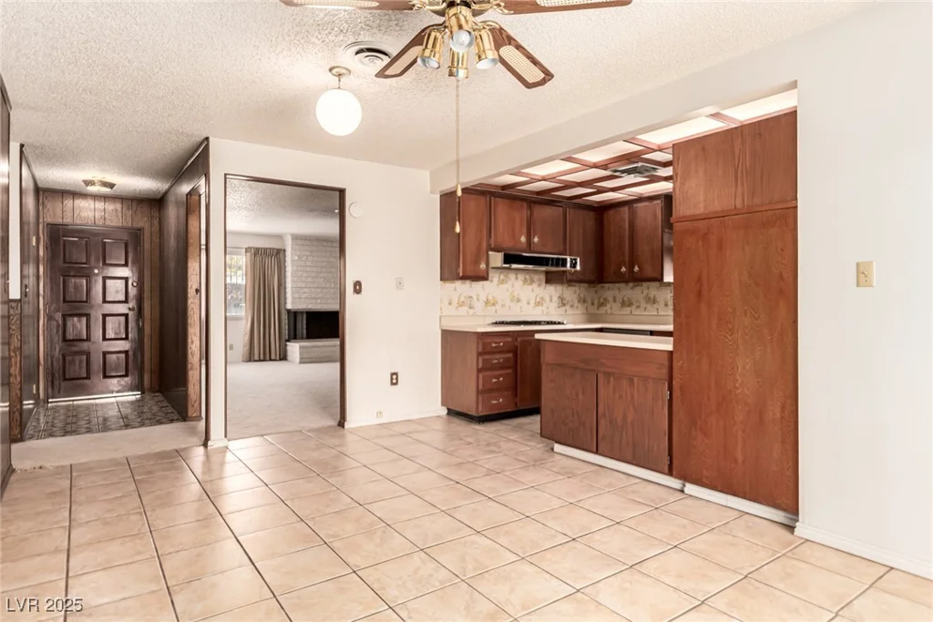 4629 Rip Van Winkle, Las Vegas, NV 89102