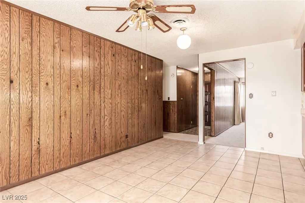 4629 Rip Van Winkle, Las Vegas, NV 89102