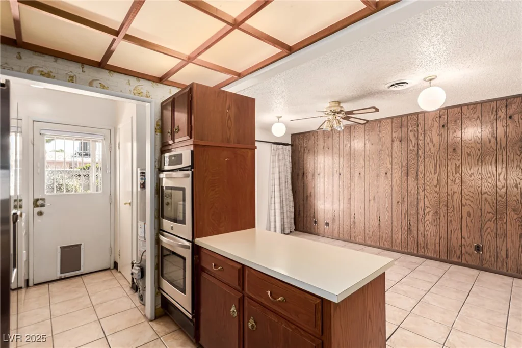 4629 Rip Van Winkle, Las Vegas, NV 89102