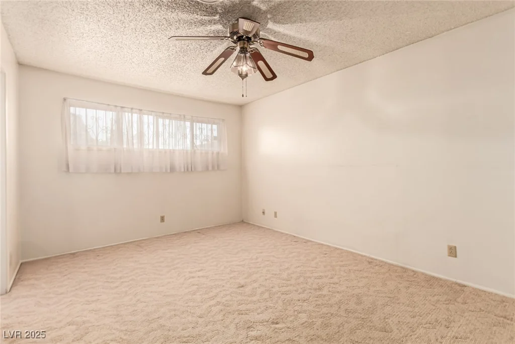 4629 Rip Van Winkle, Las Vegas, NV 89102