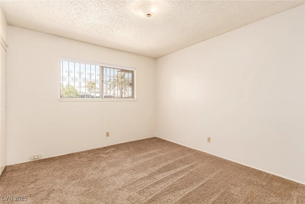 4629 Rip Van Winkle, Las Vegas, NV 89102