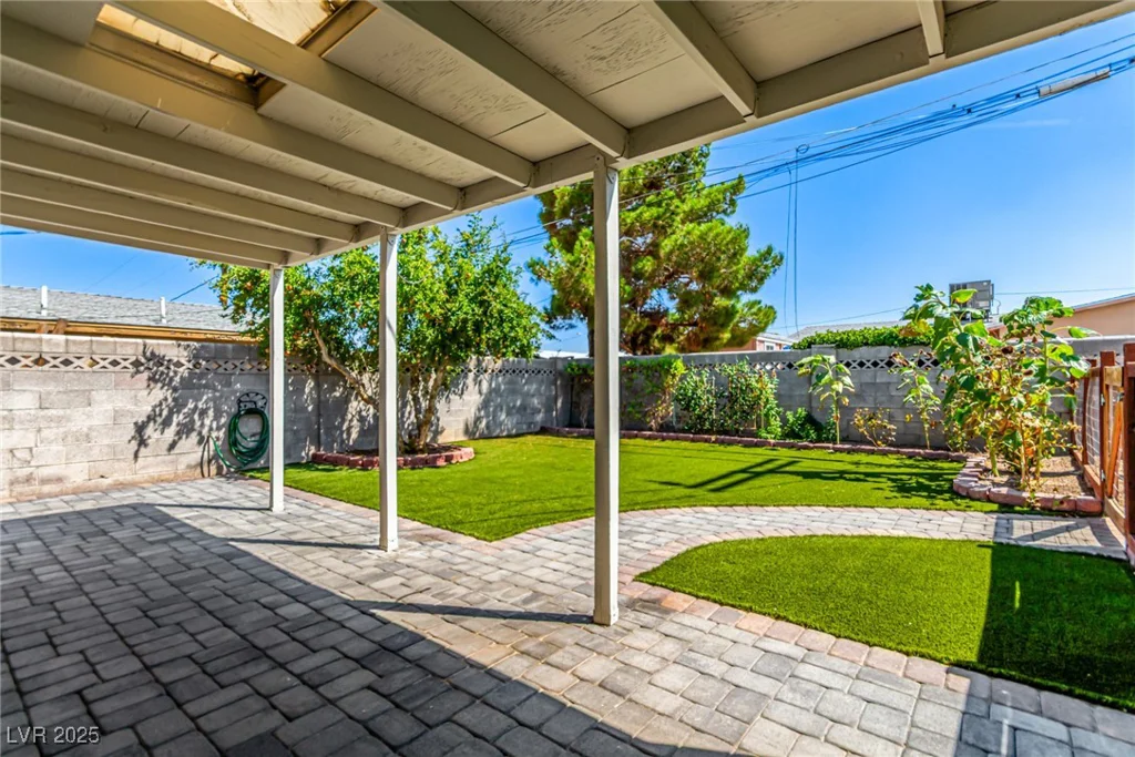 4629 Rip Van Winkle, Las Vegas, NV 89102