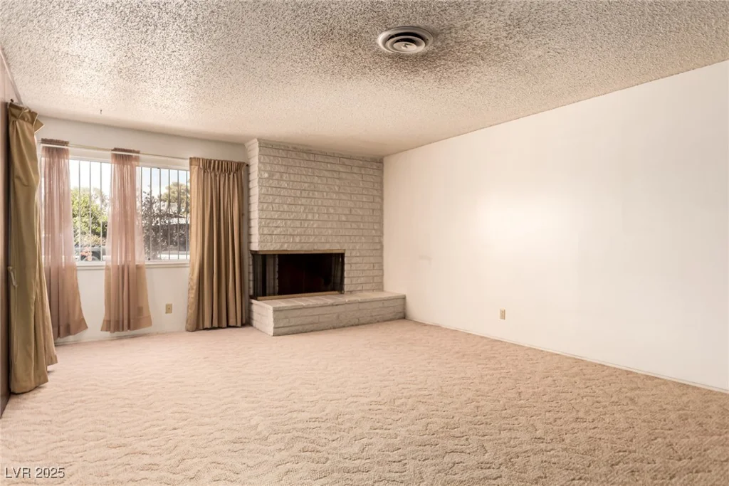 4629 Rip Van Winkle, Las Vegas, NV 89102