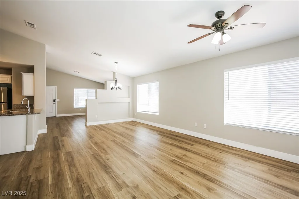 4325 Threshold, North Las Vegas, NV 89032