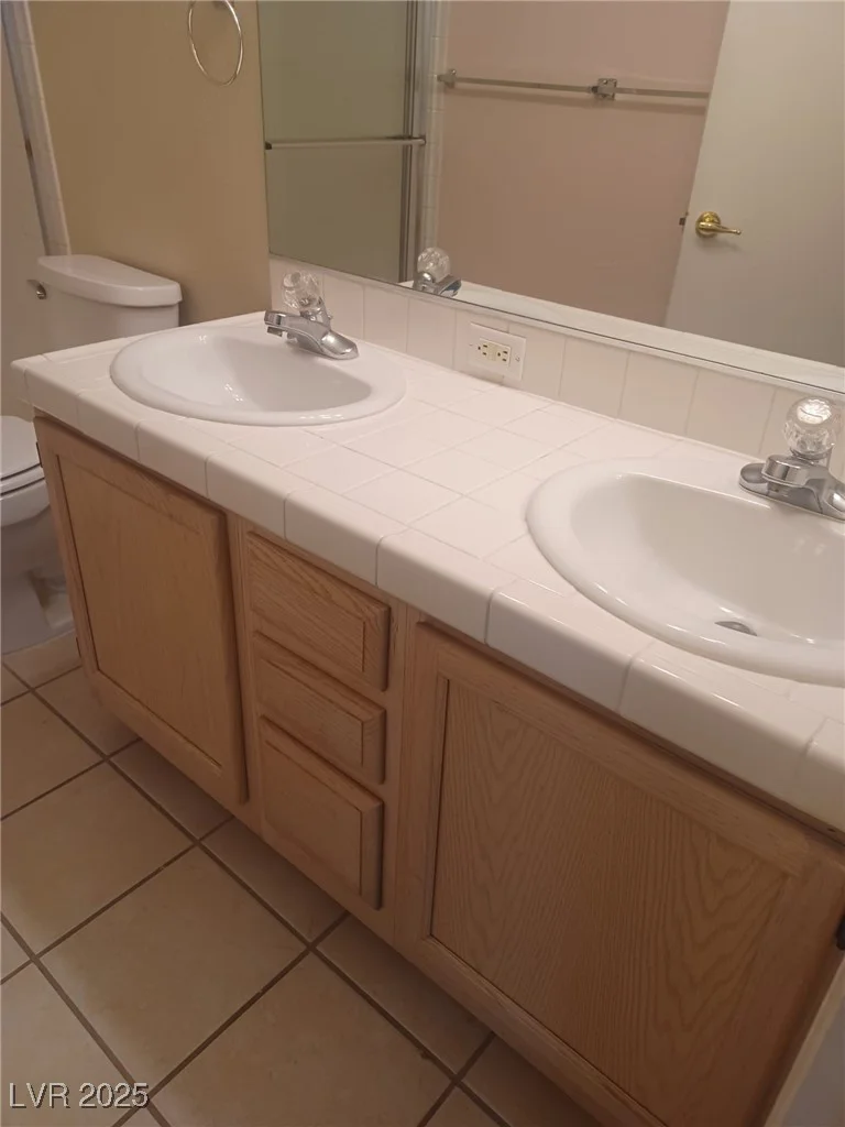 7950 FLAMINGO, Las Vegas, NV 89147