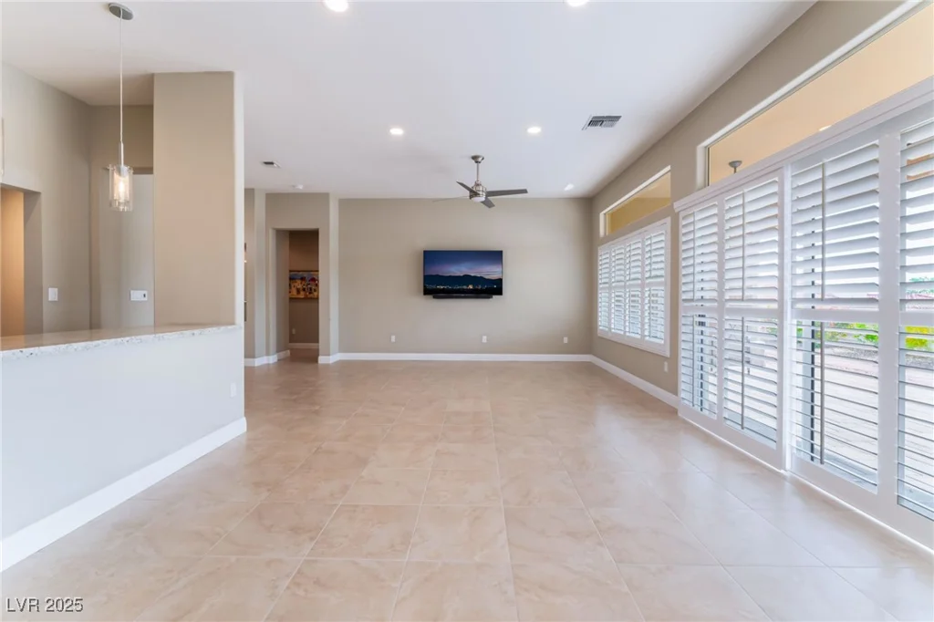 10901 Fort Valley, Las Vegas, NV 89134
