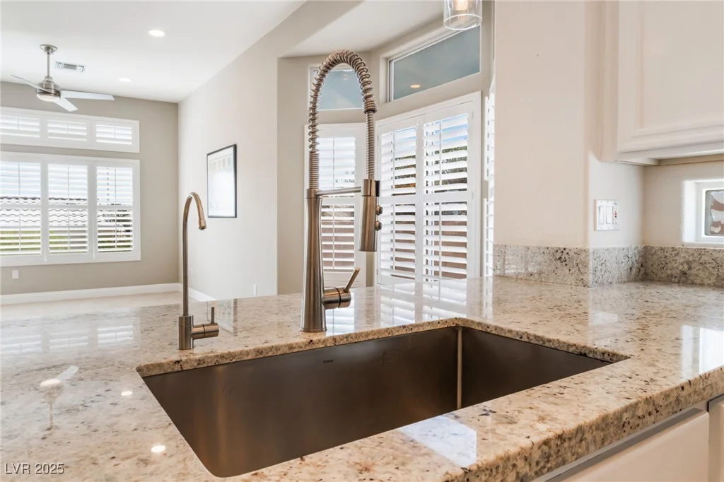 10901 Fort Valley, Las Vegas, NV 89134
