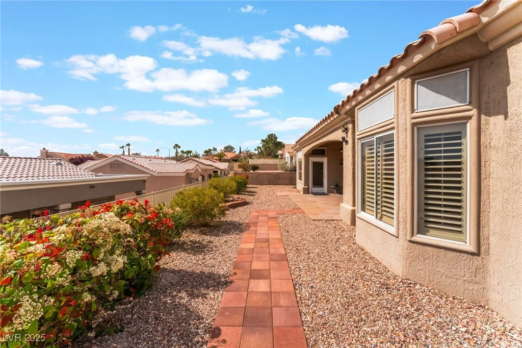 10901 Fort Valley, Las Vegas, NV 89134