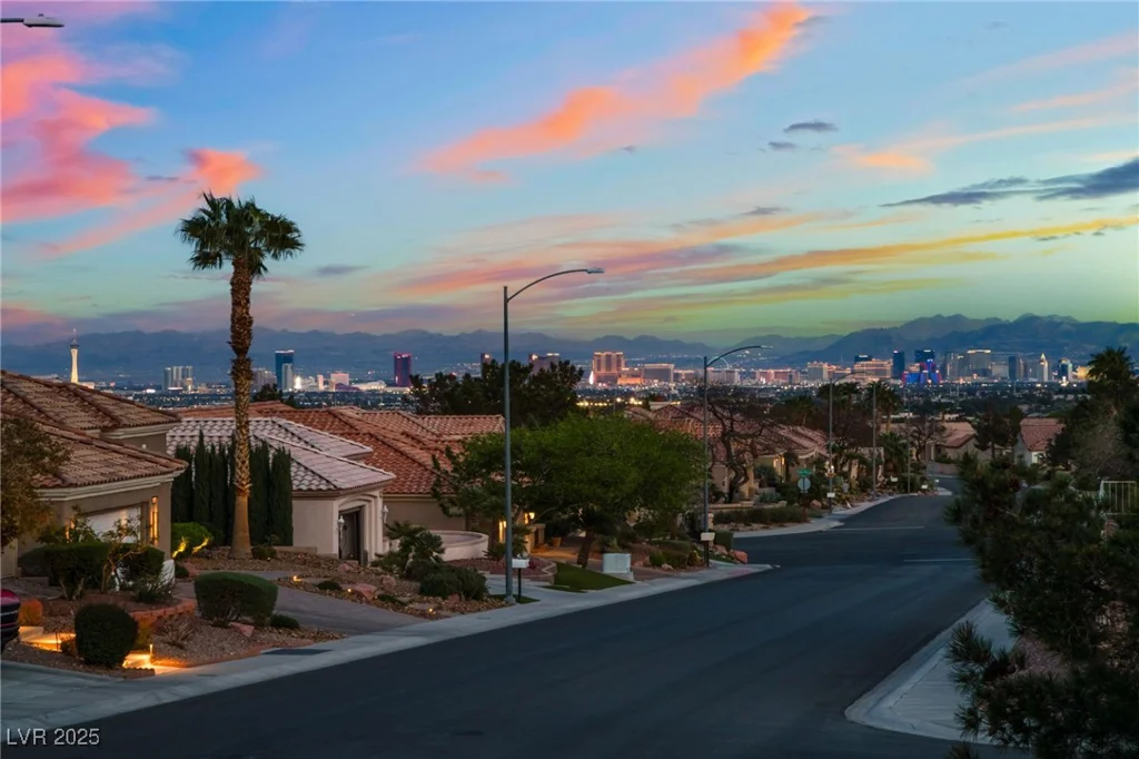 10901 Fort Valley, Las Vegas, NV 89134